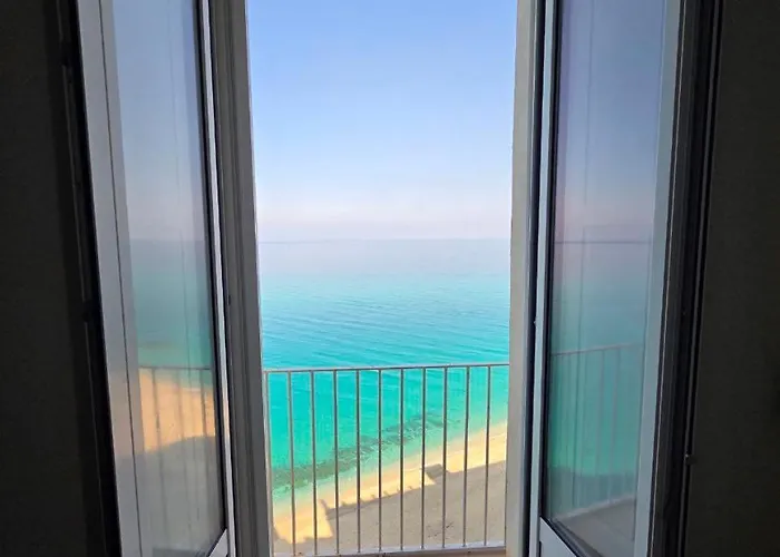 Апартаменты Seaside Soul Тропея